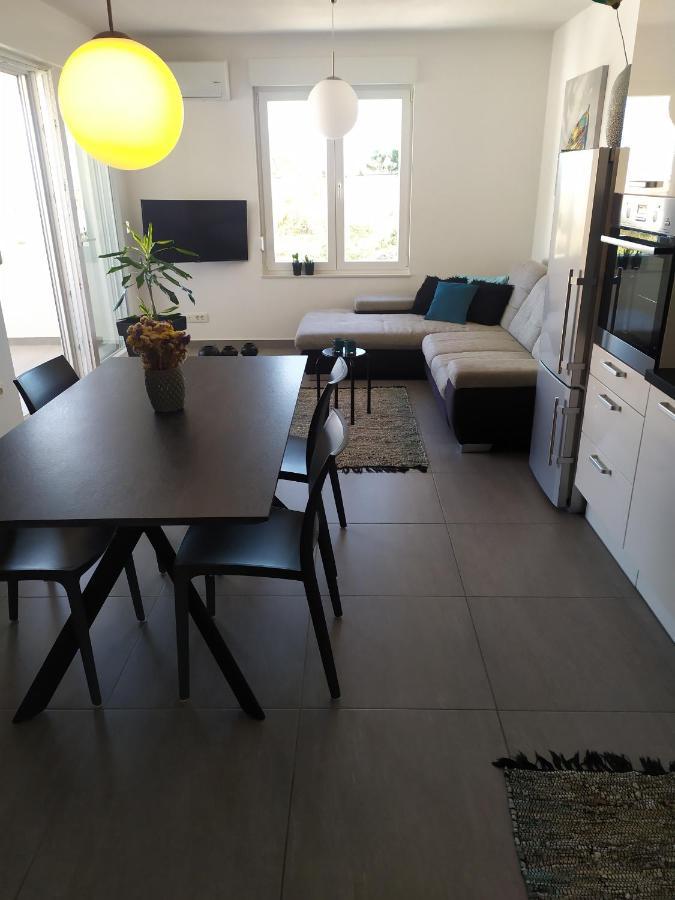 Tiamar Apartment Slatine Ngoại thất bức ảnh