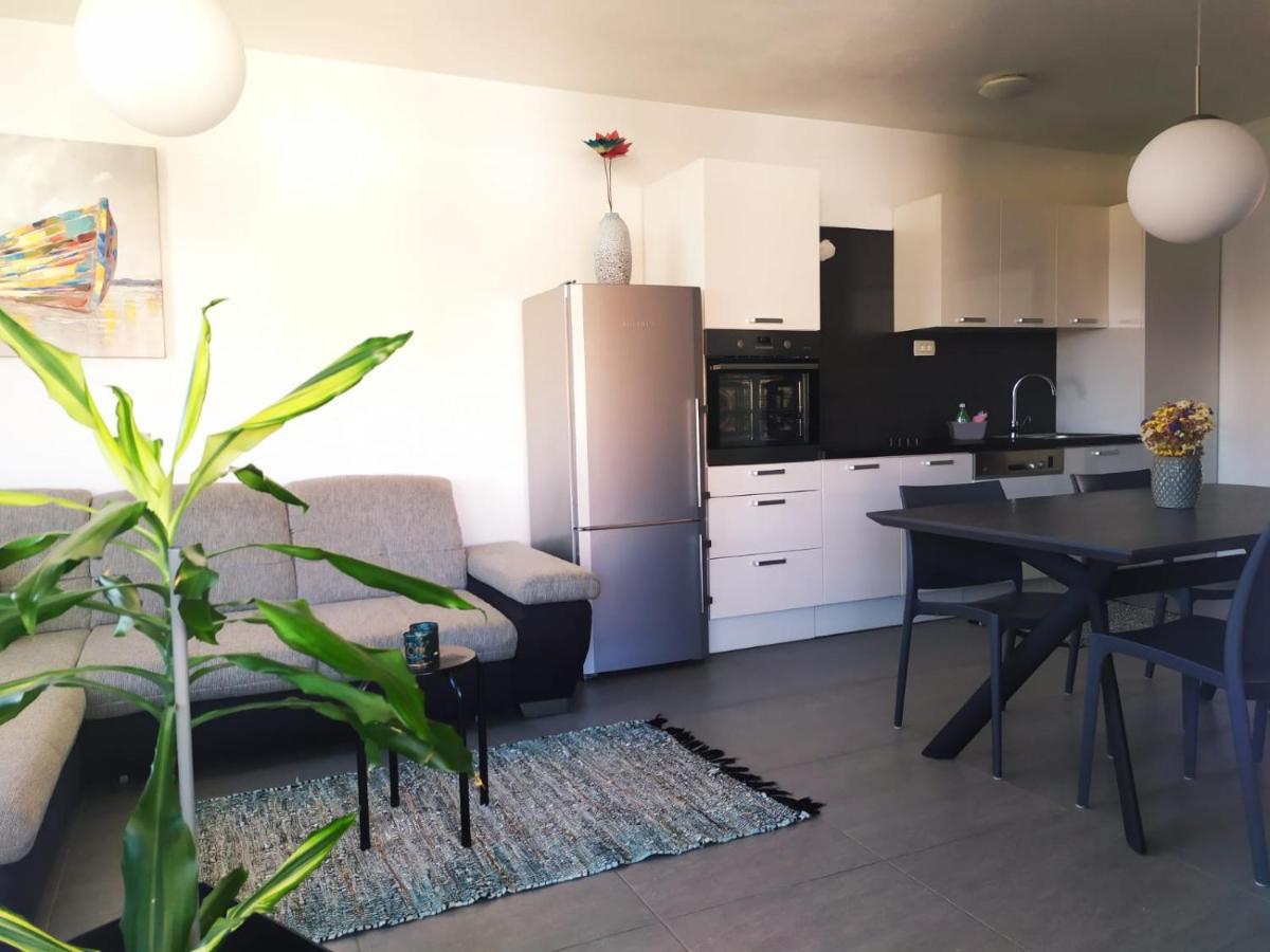 Tiamar Apartment Slatine Ngoại thất bức ảnh