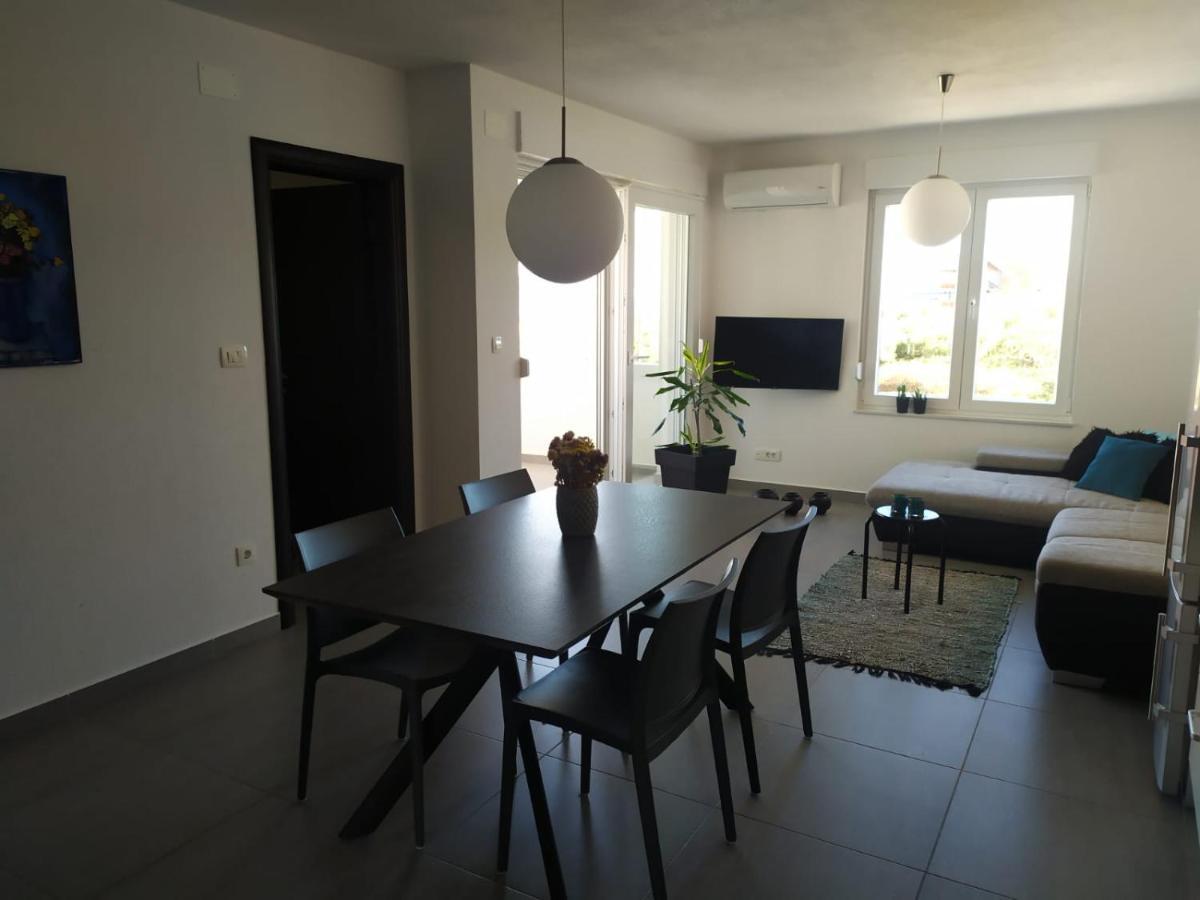 Tiamar Apartment Slatine Ngoại thất bức ảnh