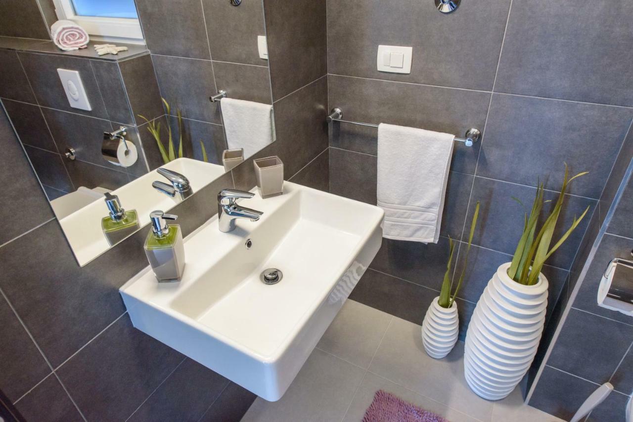 Tiamar Apartment Slatine Ngoại thất bức ảnh
