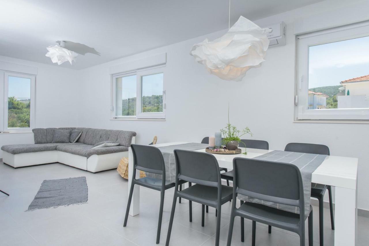 Tiamar Apartment Slatine Ngoại thất bức ảnh
